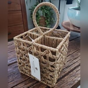 Woven Serverware Basket